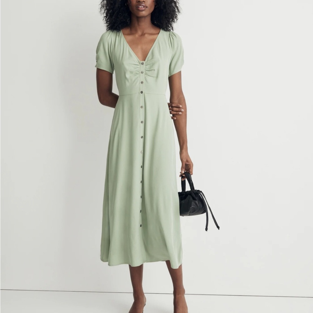 Madewell Leedra Button-Front Midi Dress Light Green